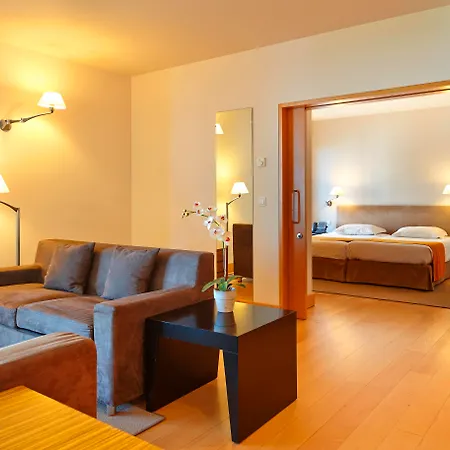 Hotel Golden 4*