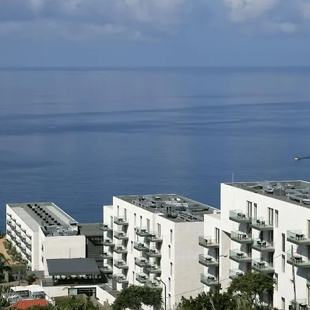 Golden Ξενοδοχείο 4*